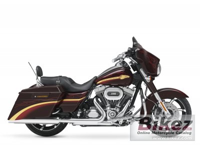 2010 Harley-Davidson FLHXSE CVO Street Glide photo
